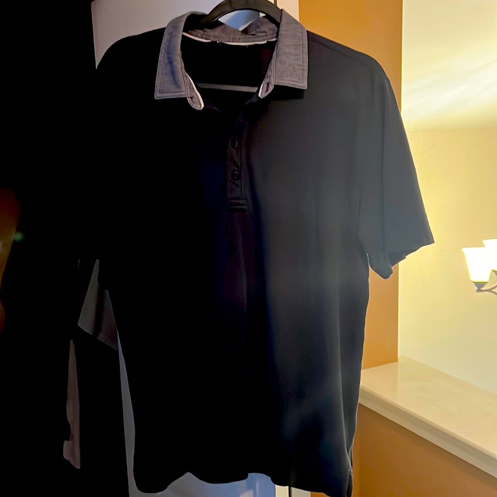 Travis  Mathew Black Golf Polo mens size Large